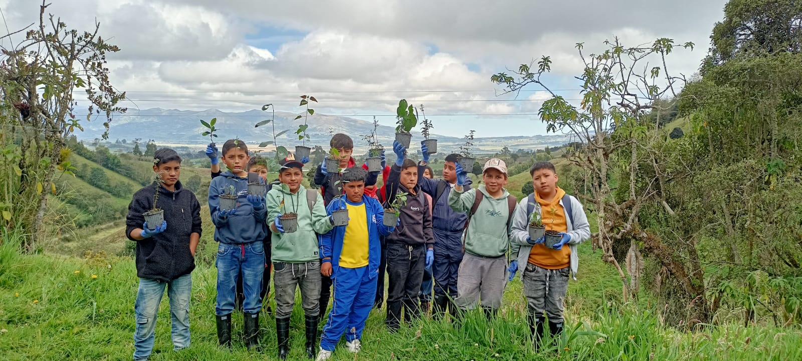 Ecopatrulleros de Guachucal: sembrando vida, cosechando futuro en el PNRTS Páramo de Paja Blanca